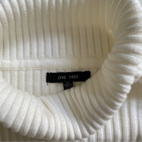 LOVE TREE TURTLE NECK CROPPED RIBBED CREAM WHITE LONG SLEEVE SWEATER - Picture 4 of 5